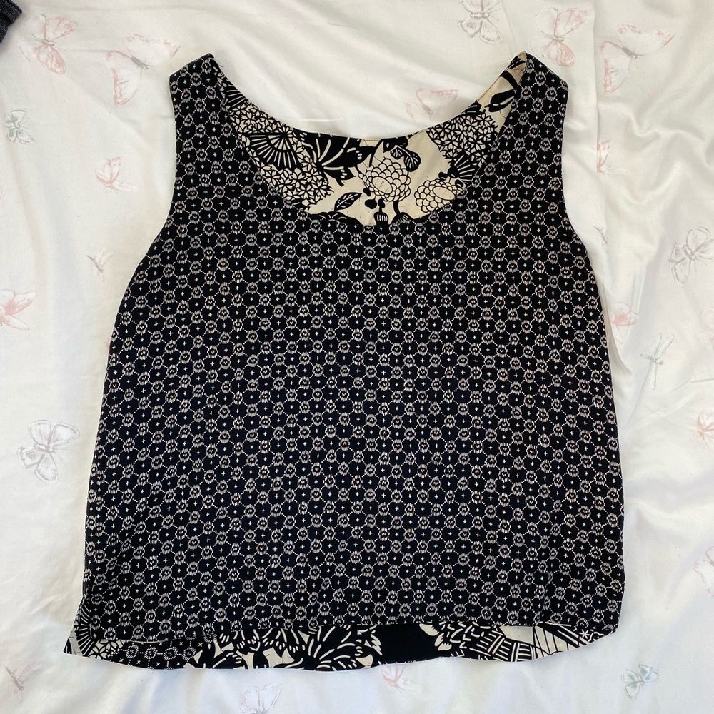 reversible patterned tank - Picture 2 of 2
